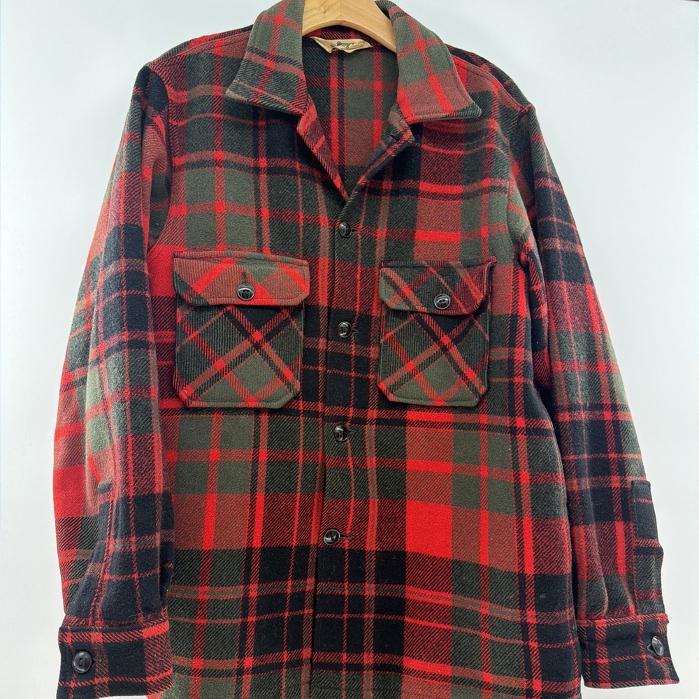 Vintage Woolrich Wool Plaid Hunting Jacket Red Green Mackinaw Workwear USA